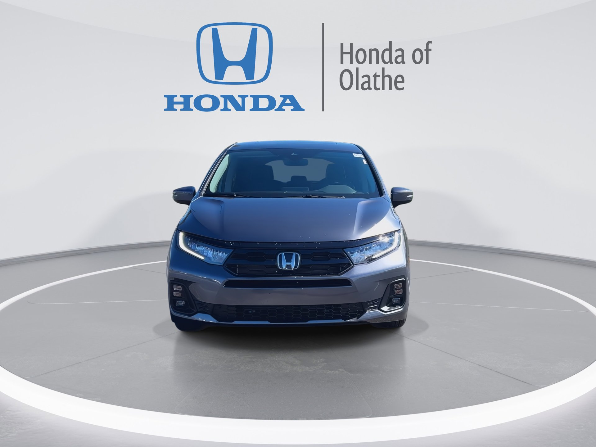 2026 Honda Odyssey Touring photo 3