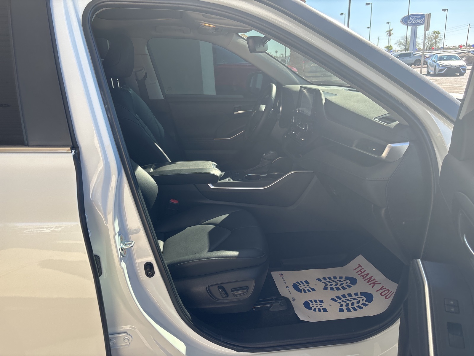 PreOwned 2024 Toyota Highlander XLE 4 Door SUV in Camp Verde 24667A