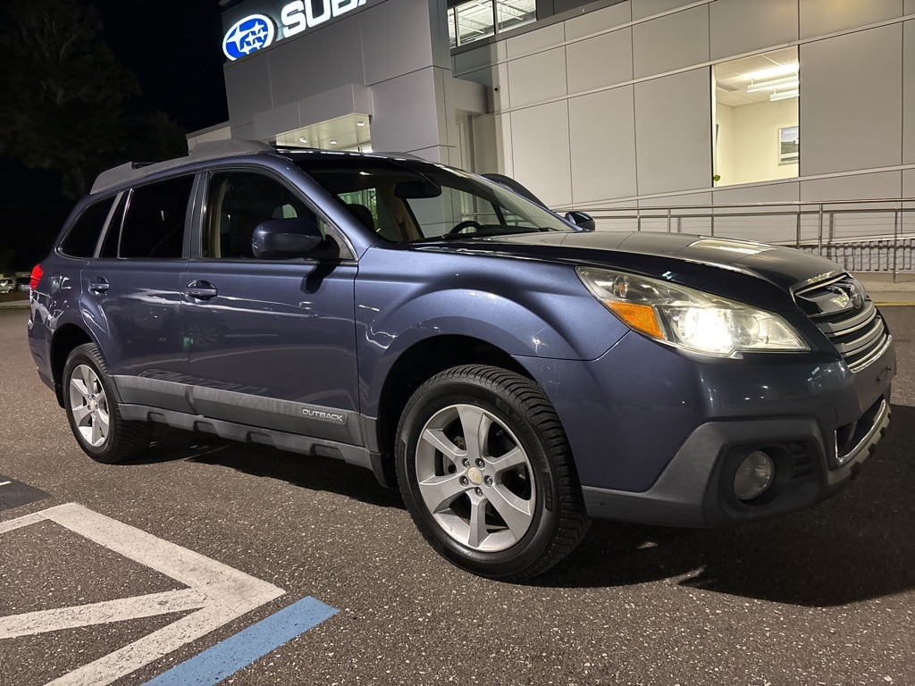 2014 Subaru Outback 2.5i Premium's photo
