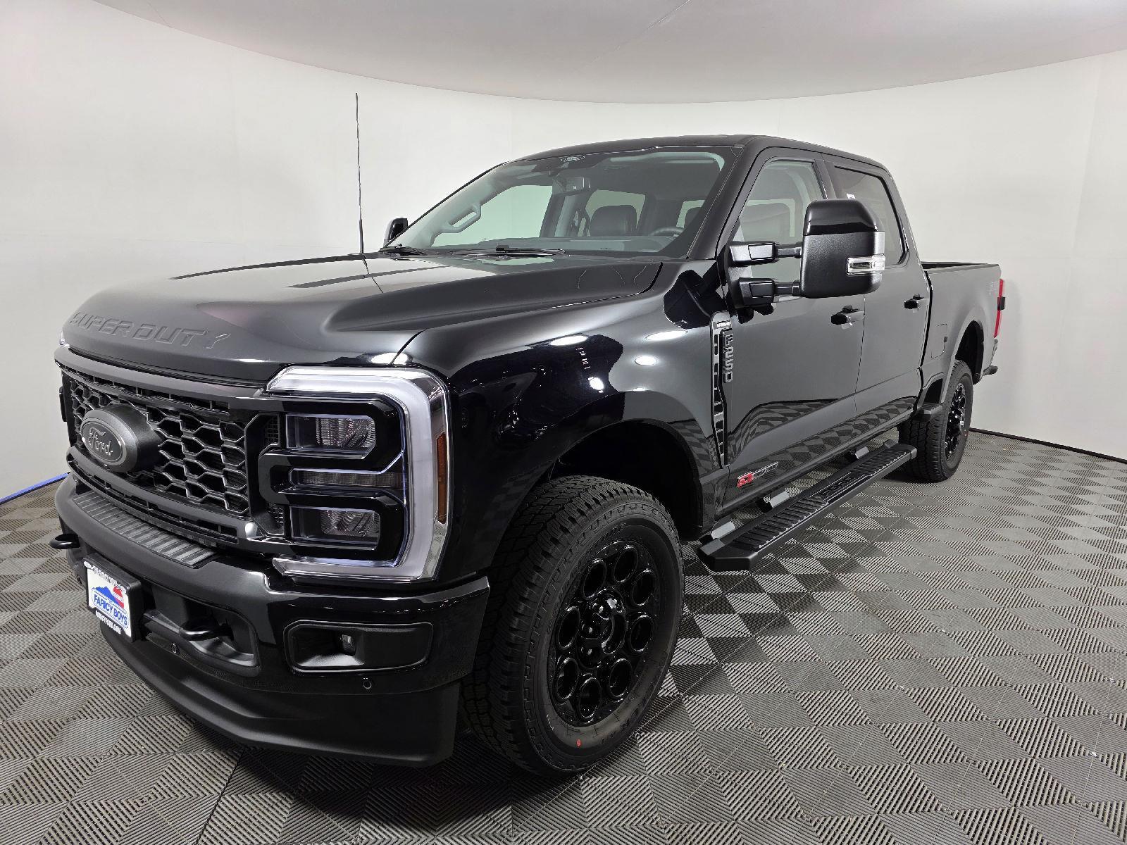 2025 Ford F-250 Super Duty Lariat's photo