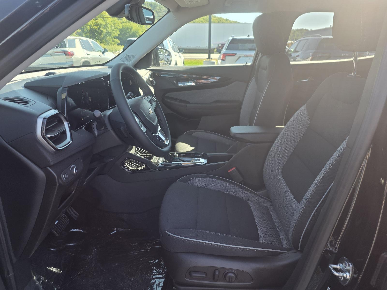 2026 Chevrolet Trailblazer LT photo 12