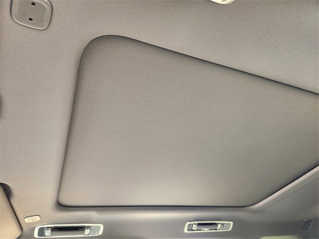 2025 Land Rover Range Rover SE photo 23
