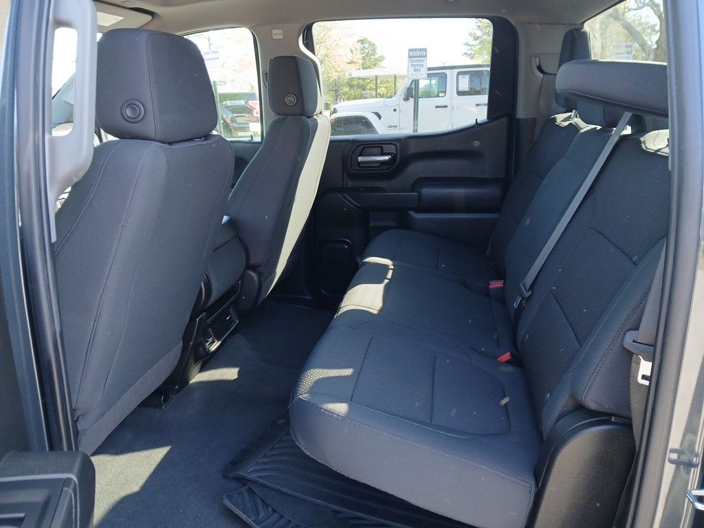 2021 Chevrolet Silverado 1500 Custom photo 22
