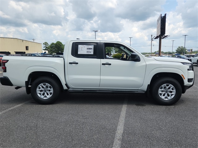 2025 Nissan Frontier S photo 2