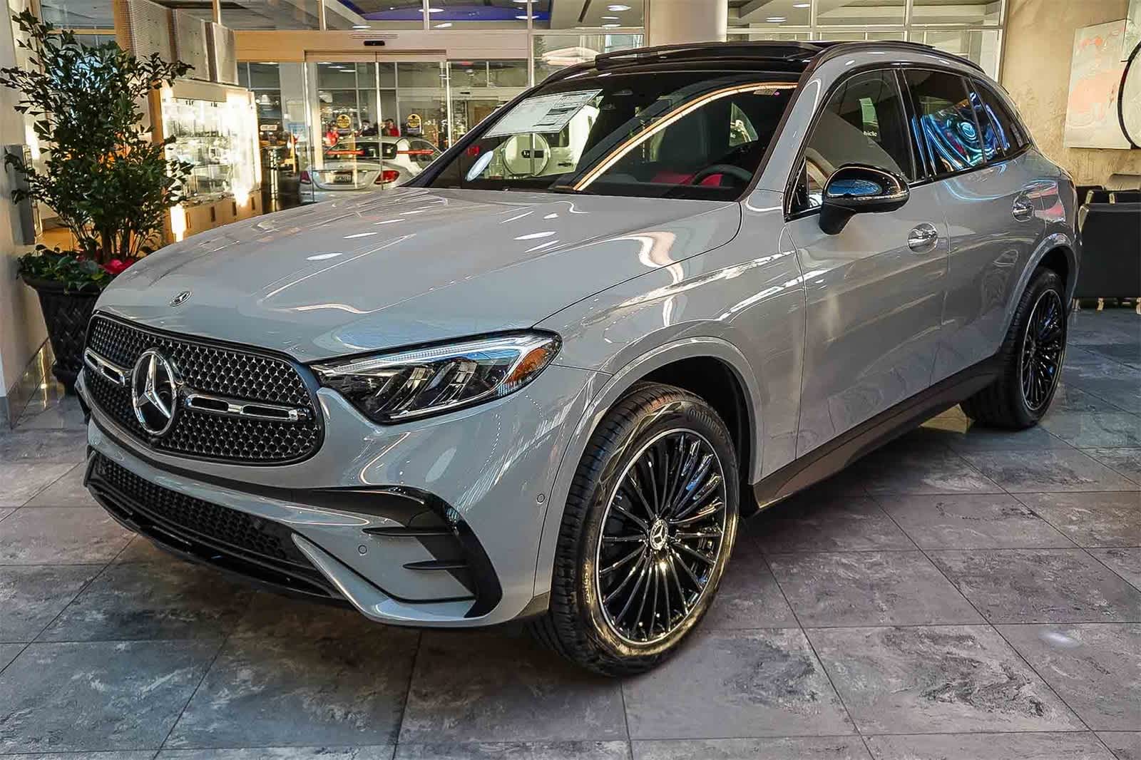 2026 Mercedes-Benz GLC Base's photo