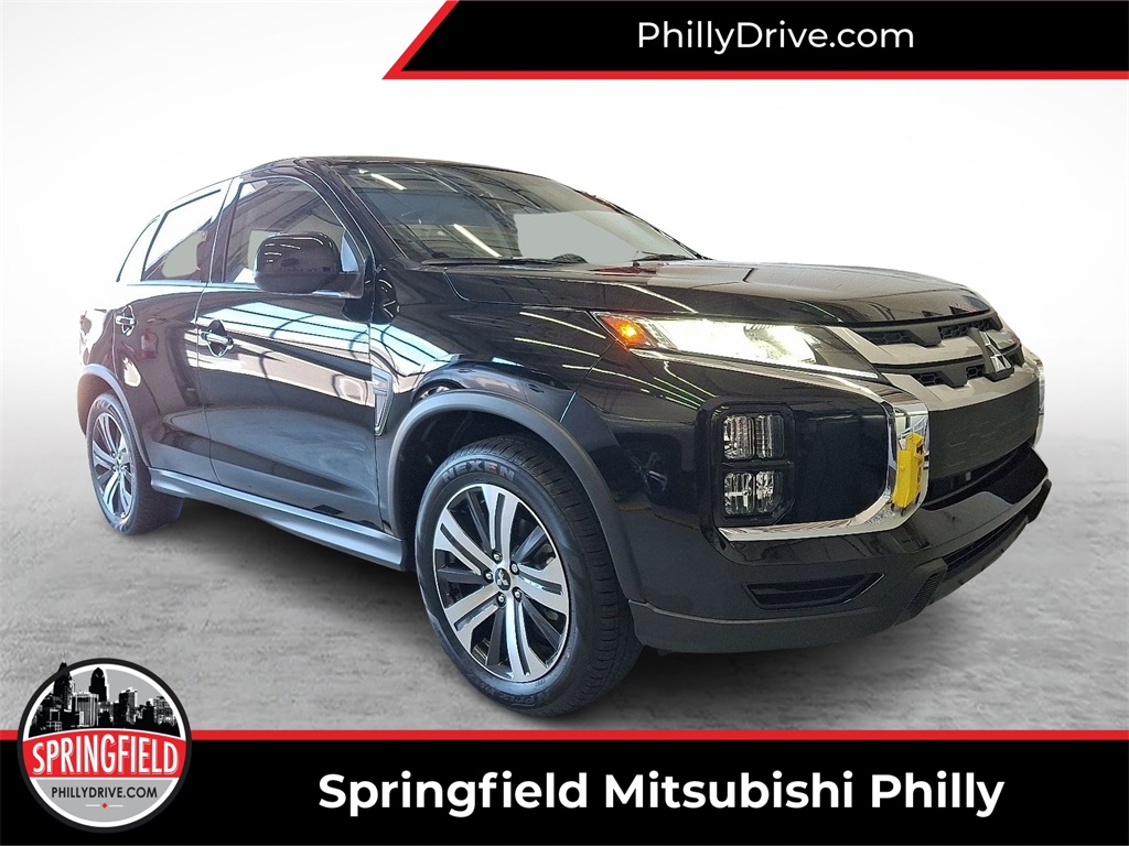 2025 Mitsubishi Outlander Sport ES's photo