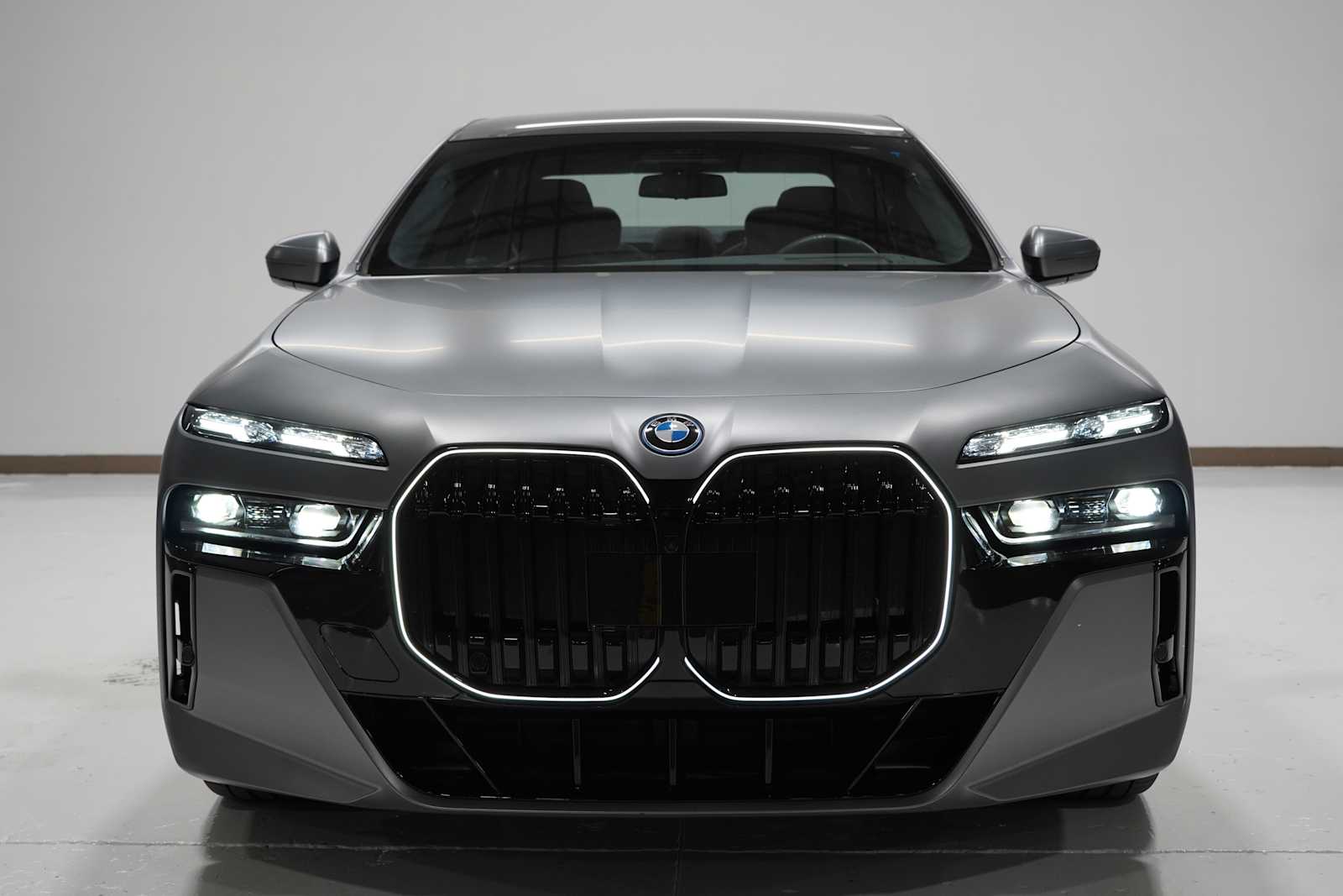 Used 2025 BMW i7 50 with VIN WBY43EJ02SCU02297 for sale in Grapevine, TX