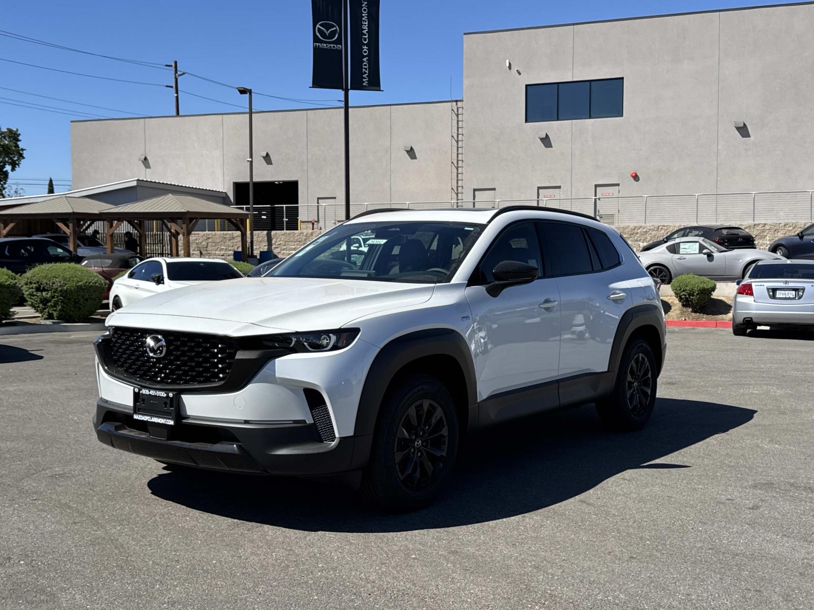 2025 Mazda CX-50 Premium photo 2