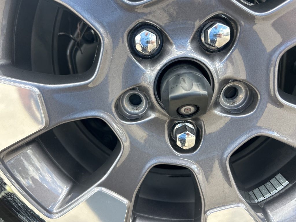 2019 Jeep Wrangler Unlimited Sahara photo 22