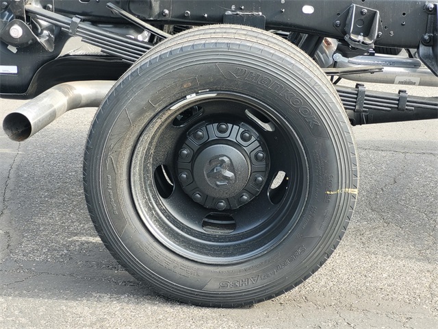 カートラベル 556 Tracker 800SX Scratch-Resistant Flip Windshield | UTV Direct