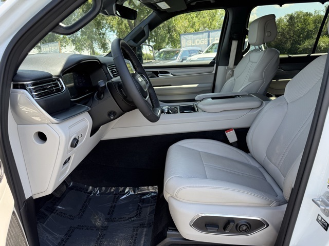 2025 Jeep Wagoneer Series III photo 17