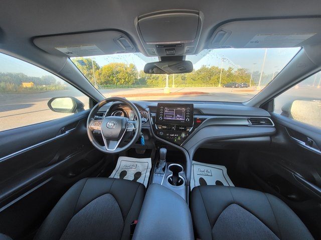 2023 Toyota Camry LE photo 14
