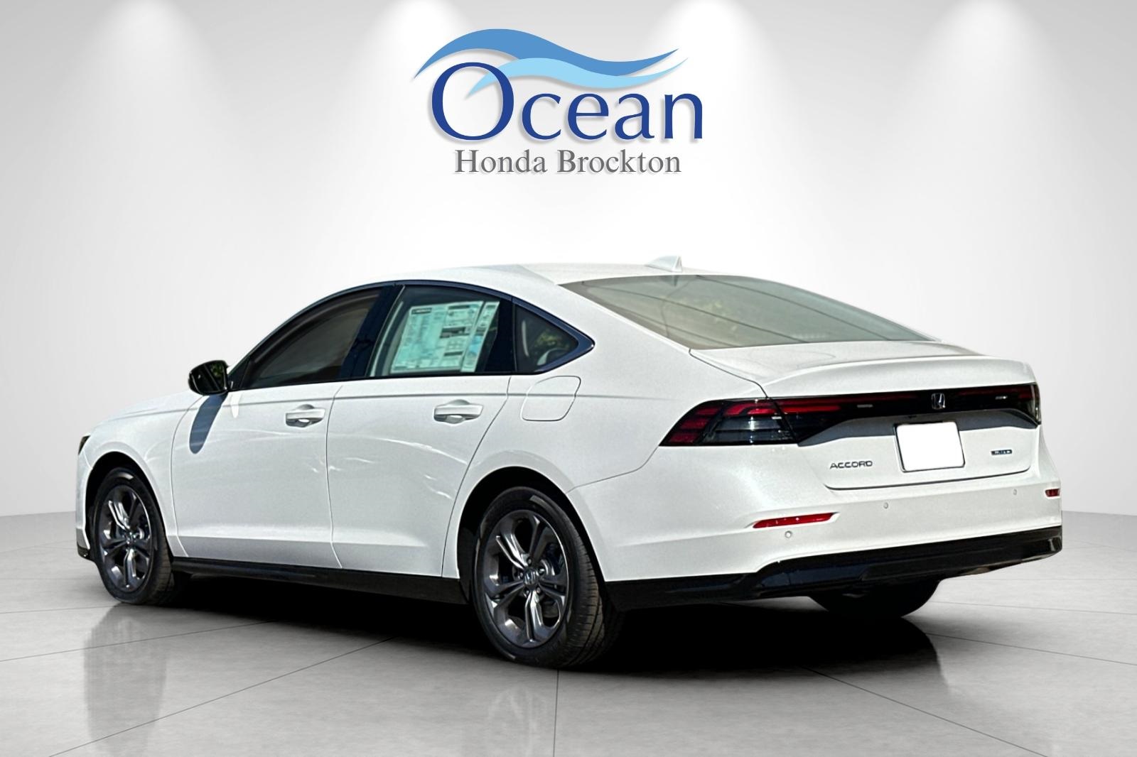 2025 Honda Accord Hybrid EX-L photo 2