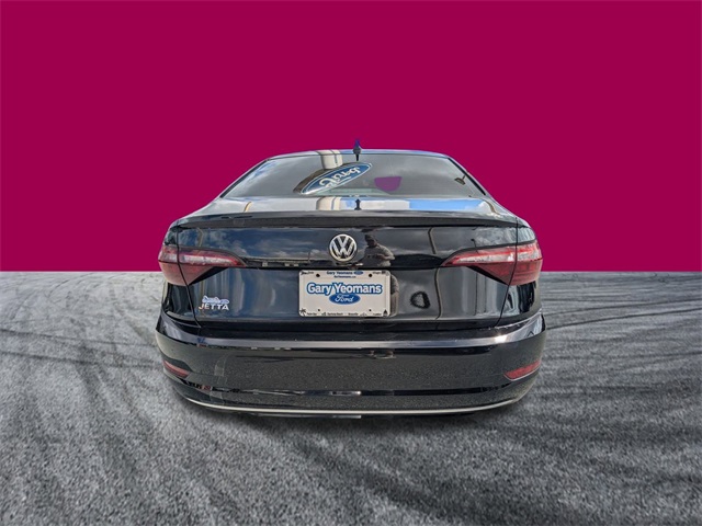 2021 Volkswagen Jetta R-Line photo 3