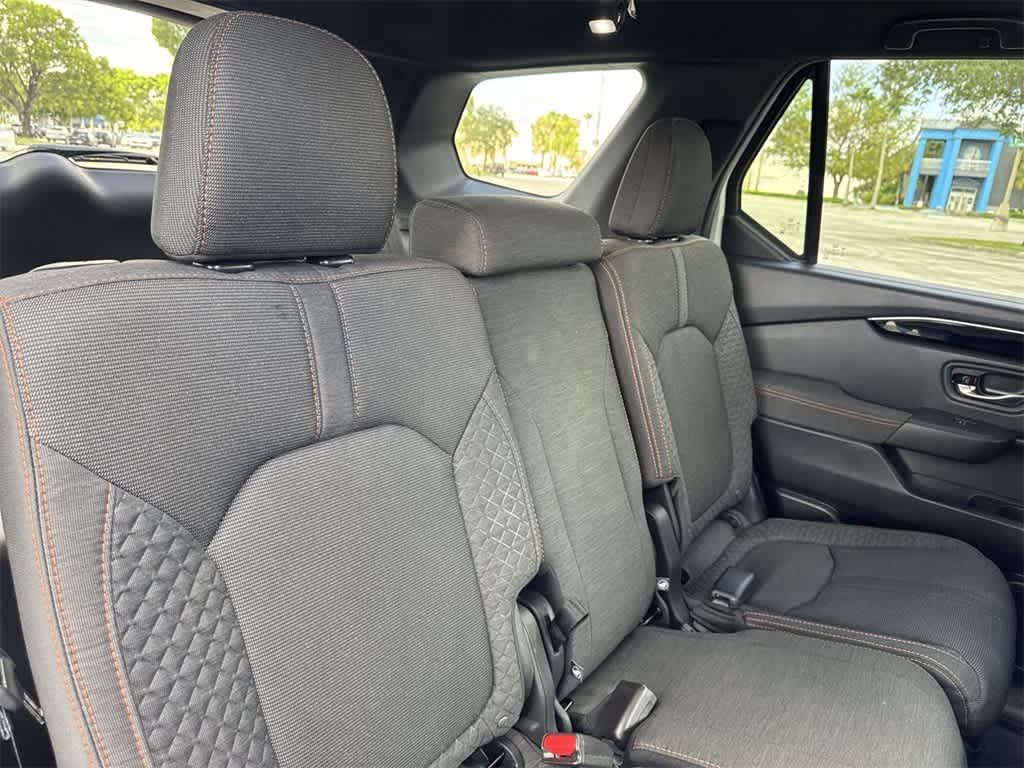 2025 Honda Pilot Sport photo 21