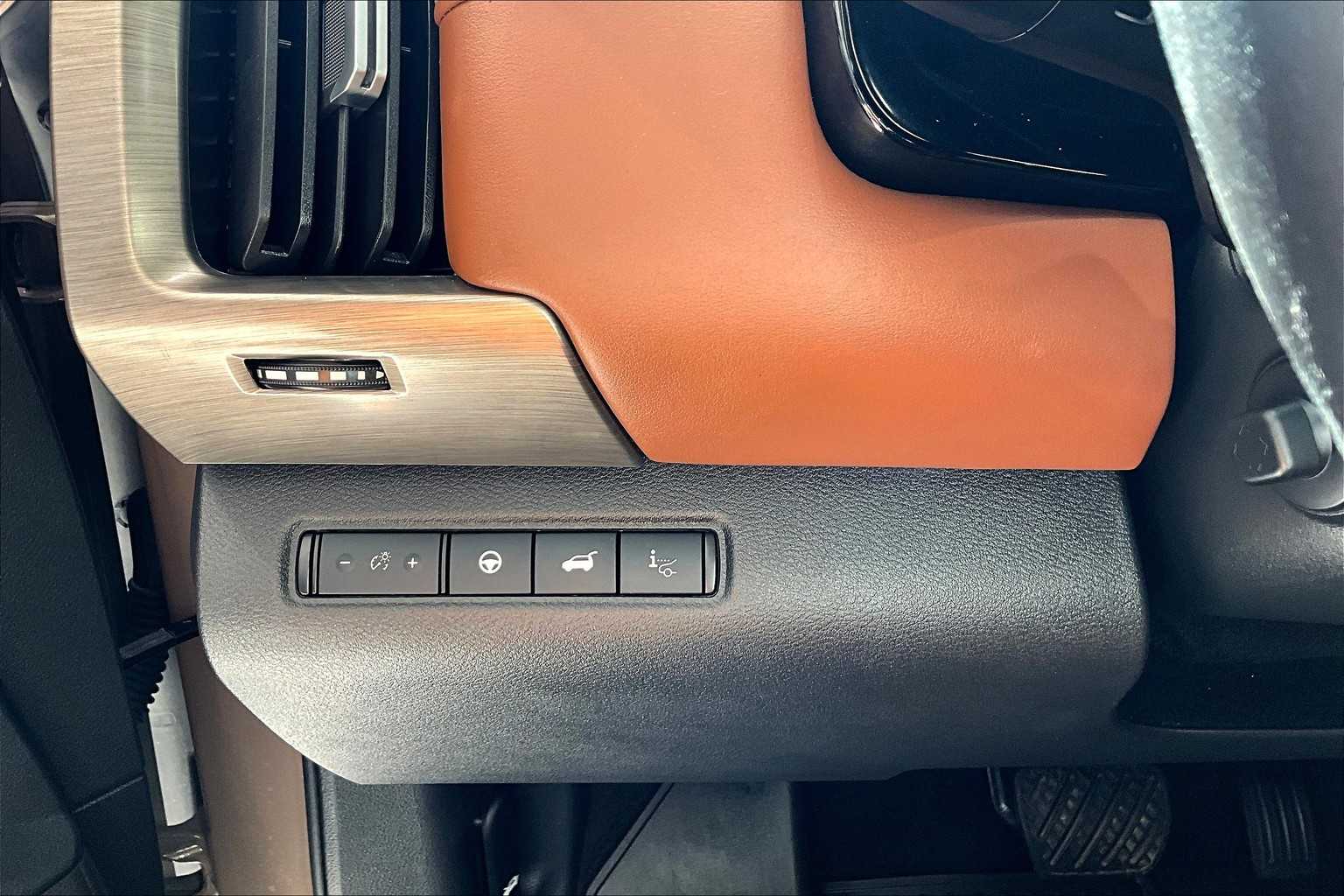 2023 Nissan Pathfinder Platinum photo 61