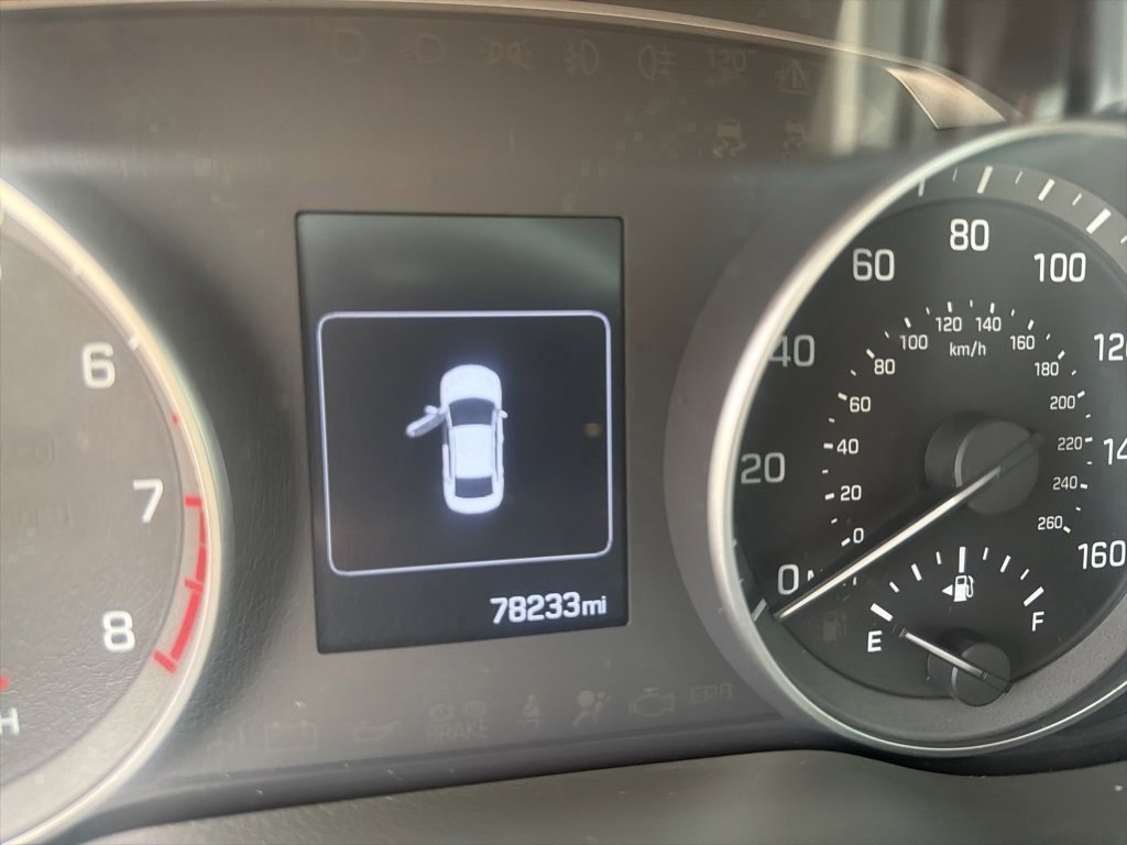 2018 Hyundai Elantra SEL photo 2