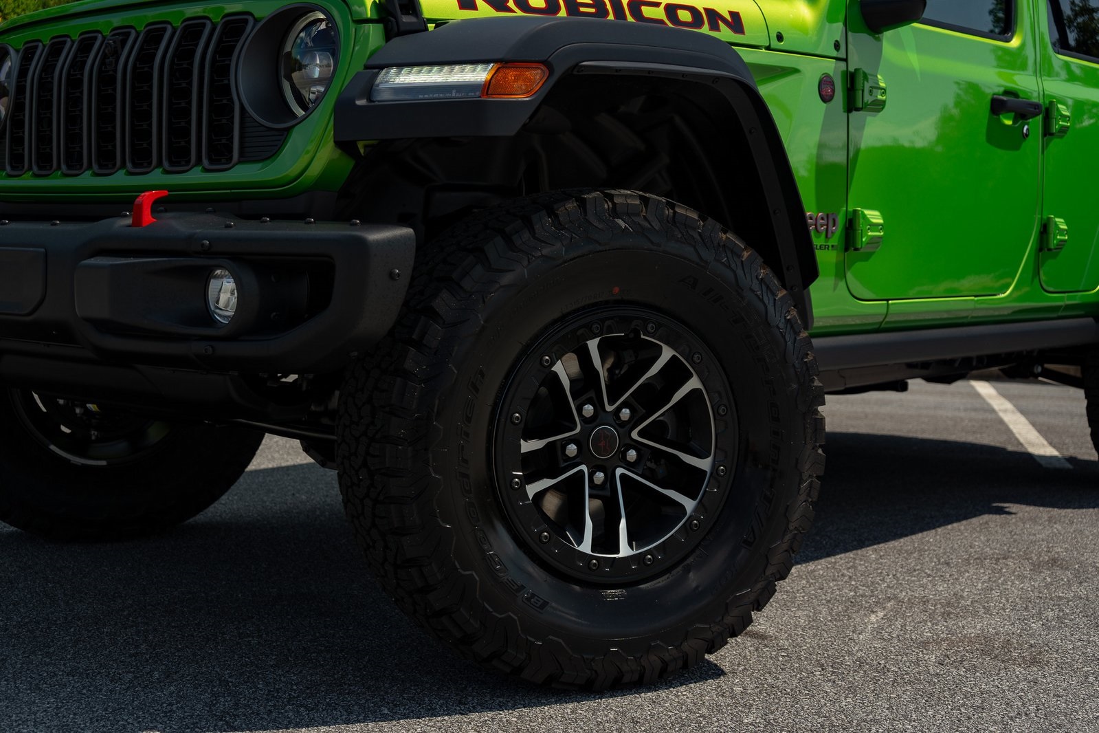 2025 Jeep Wrangler Rubicon photo 4