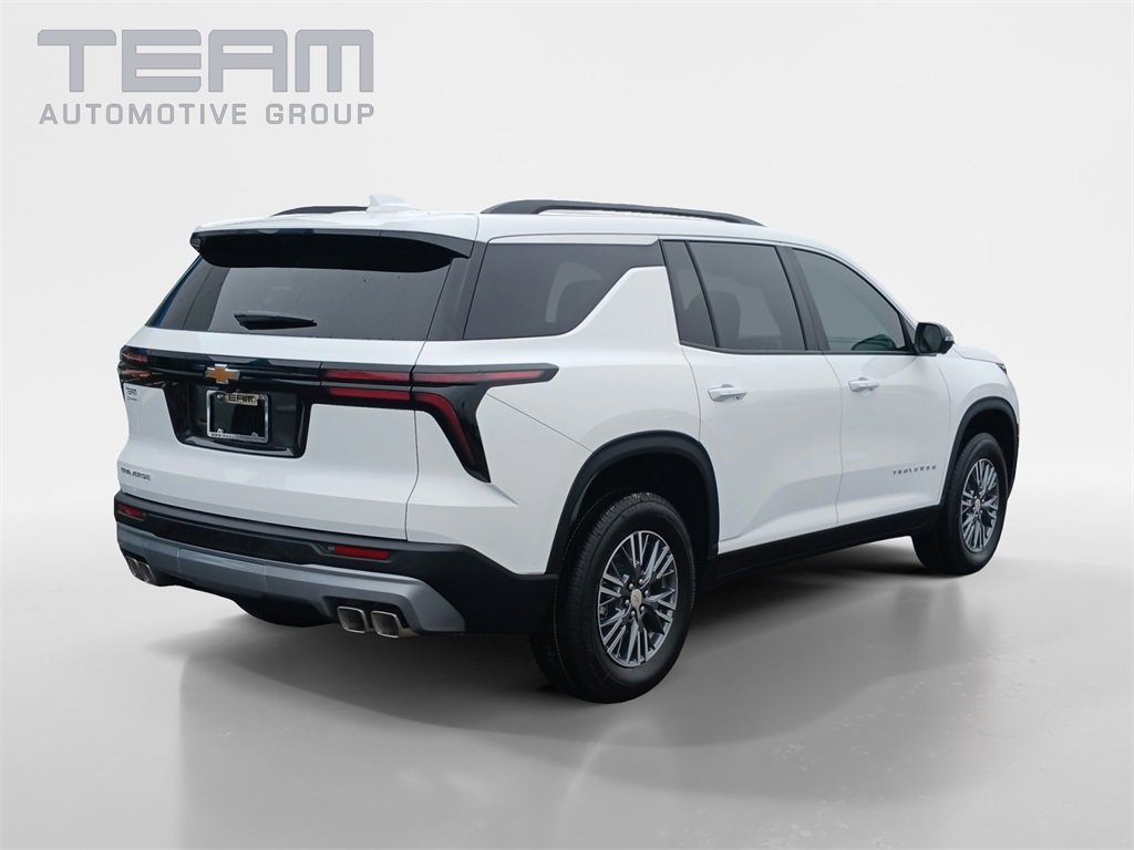 2026 Chevrolet Traverse photo 4