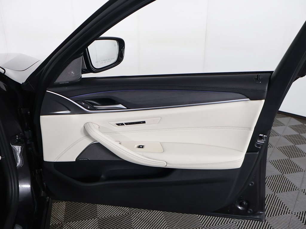 2022 Bmw M550i xDrive photo 27