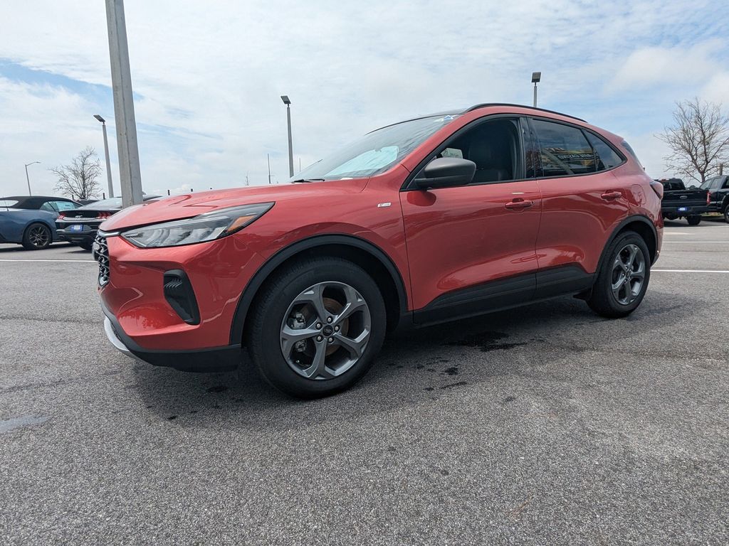 2025 Ford Escape ST-Line photo 7