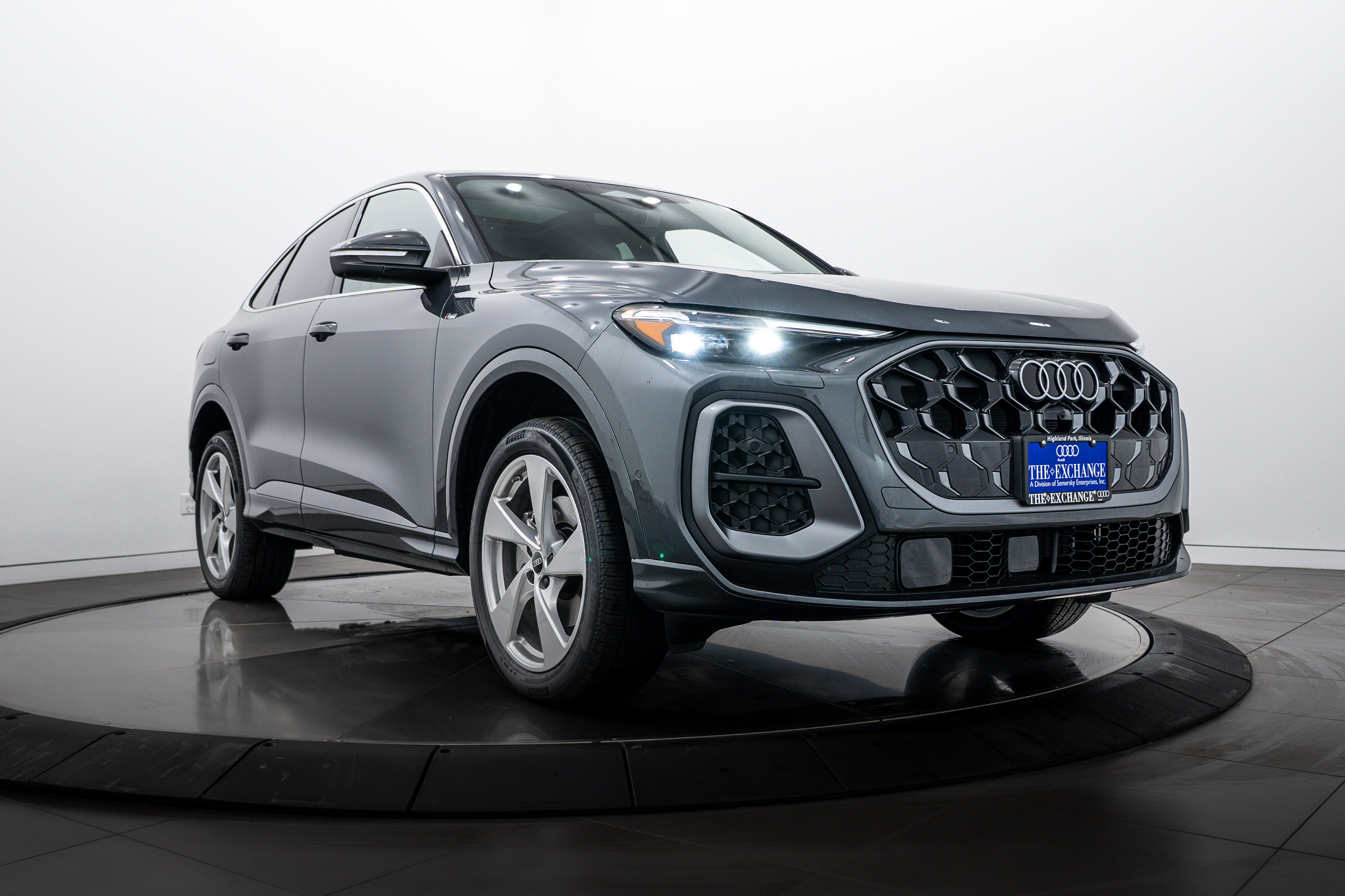 2025 Audi New Q5 Sportback Premium Plus's photo