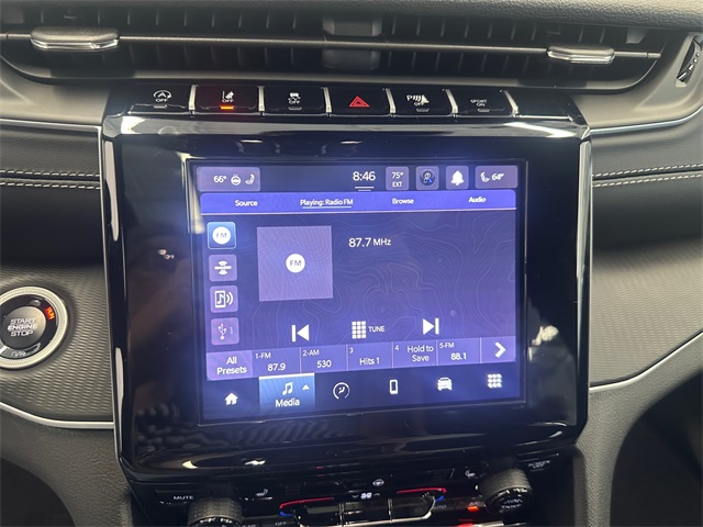 2025 Jeep Grand Cherokee Altitude photo 24