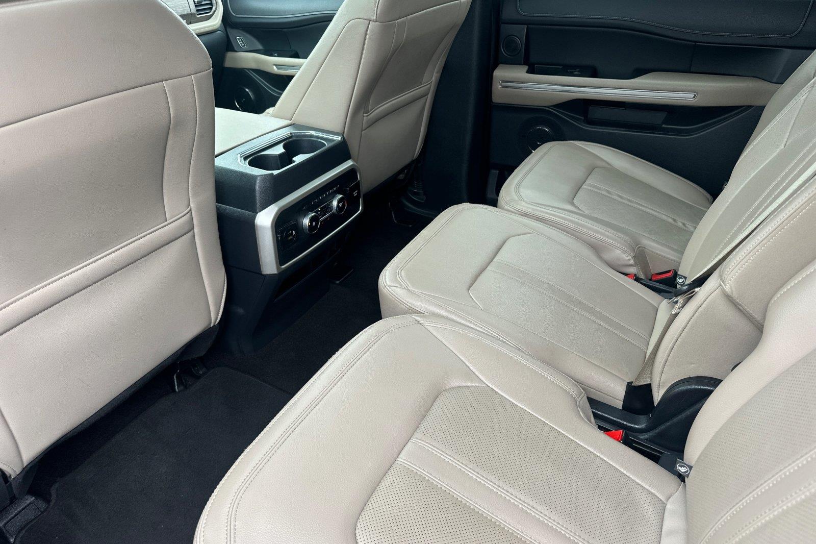2023 Ford Expedition MAX Limited photo 11