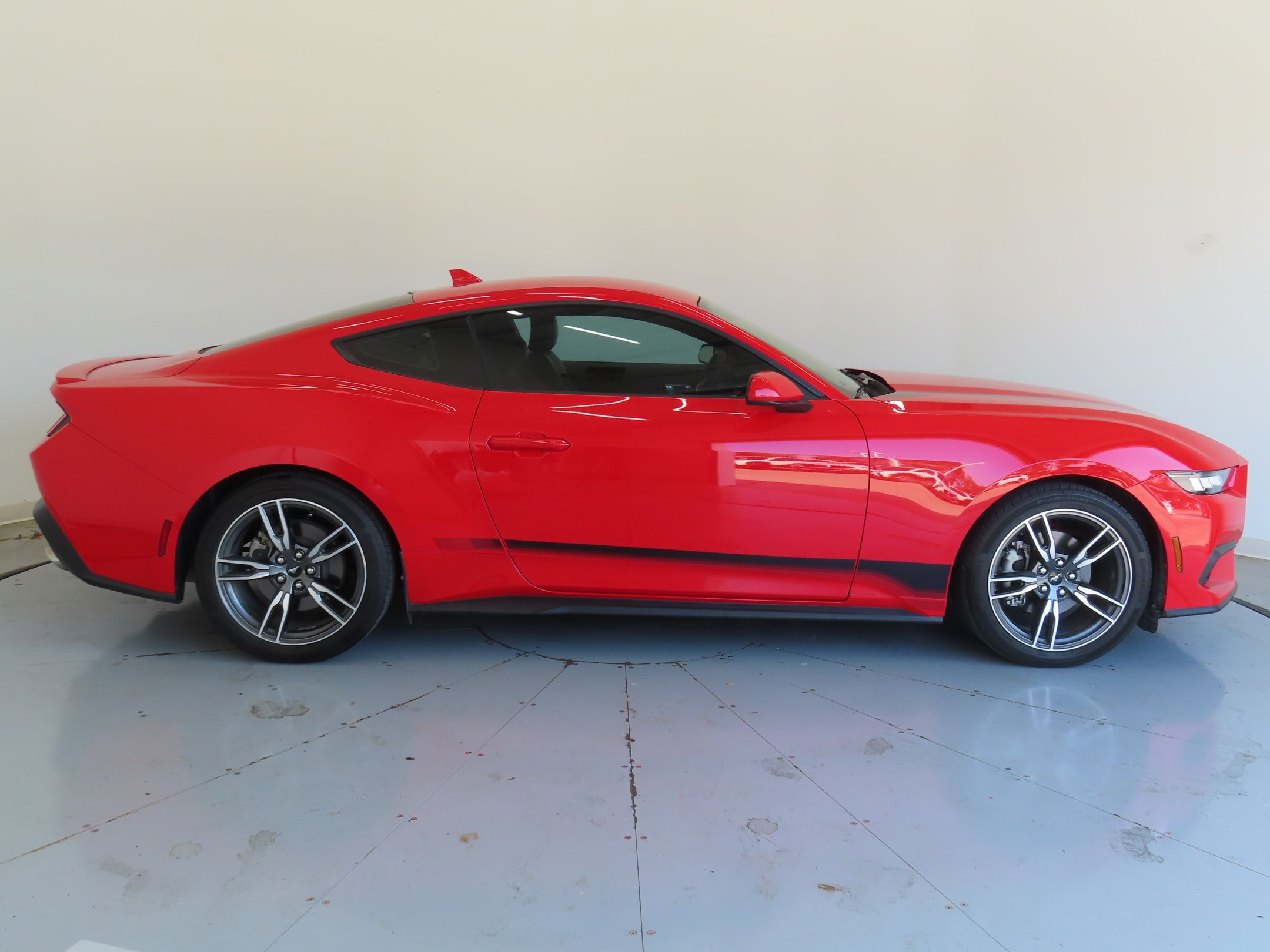 2024 Ford Mustang EcoBoost Premium photo 2