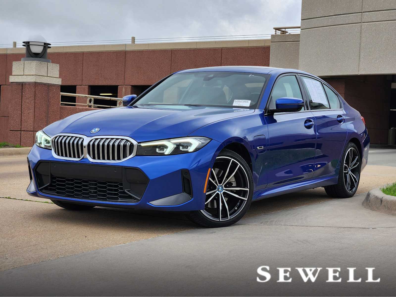 2023 BMW 3 Series 330e
