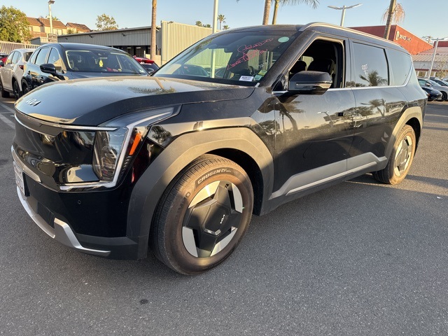 Used 2024 Kia Ev9 Wind with VIN KNDAFFS59R6039727 for sale in Torrance, CA