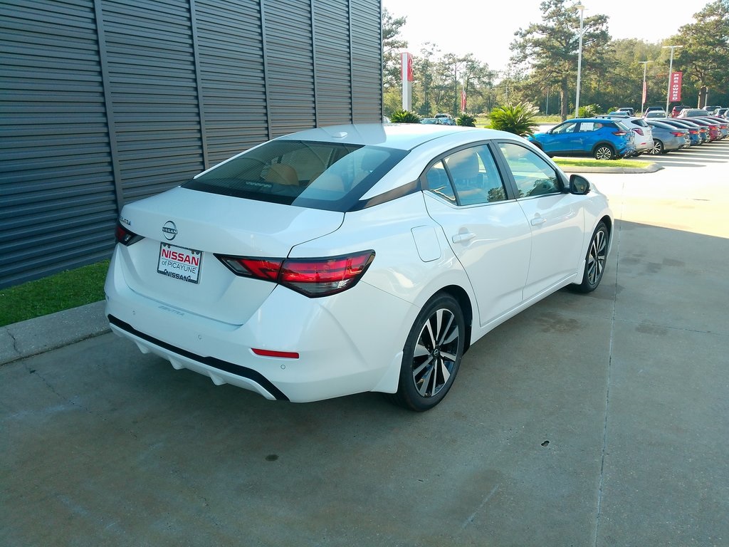 2025 Nissan Sentra SV photo 3