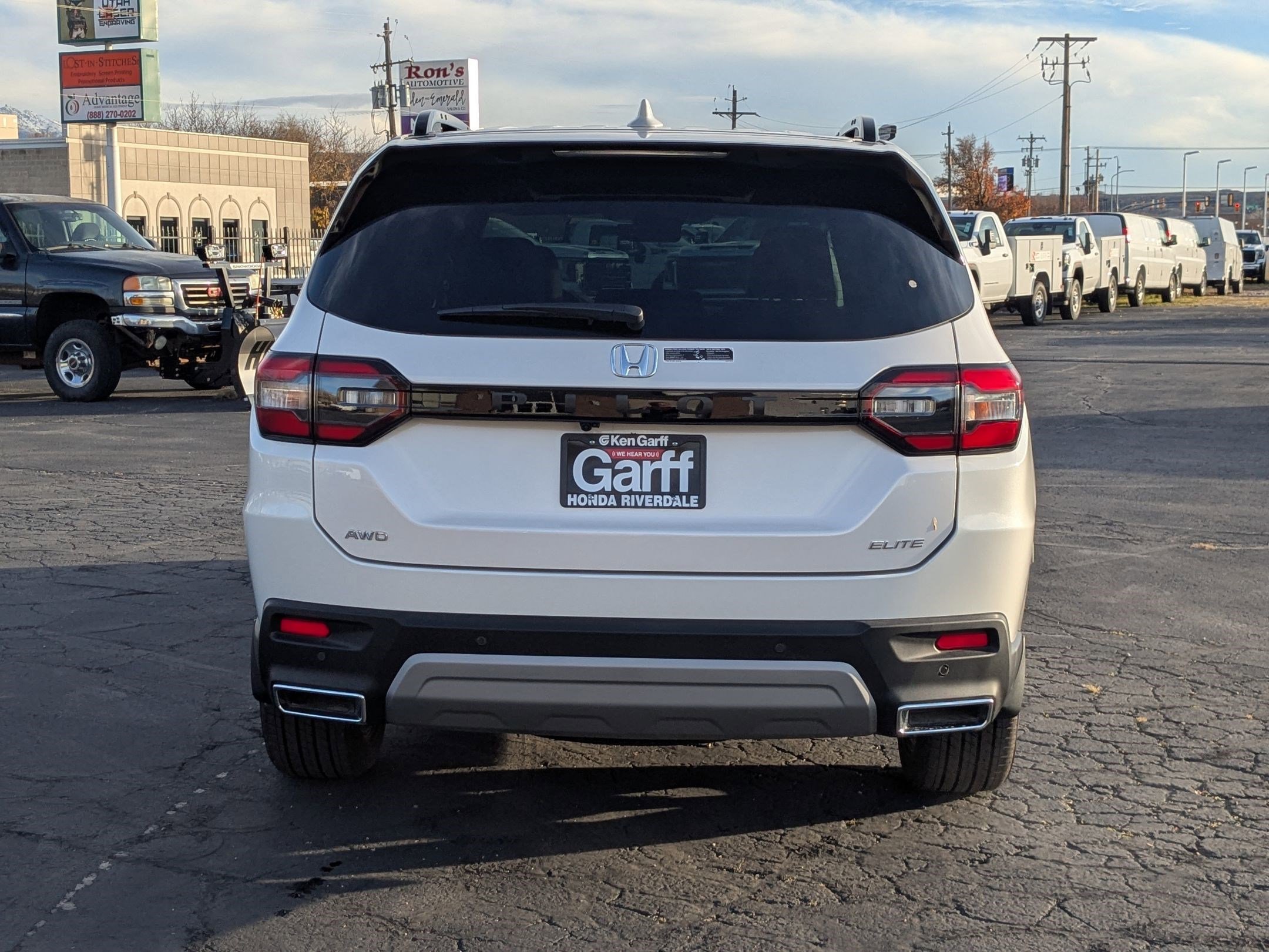 2025 Honda Pilot Elite photo 4