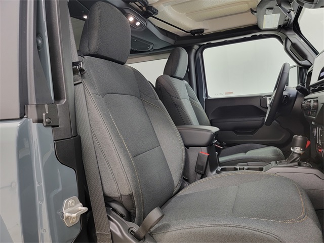 2025 Jeep Wrangler Willys photo 15