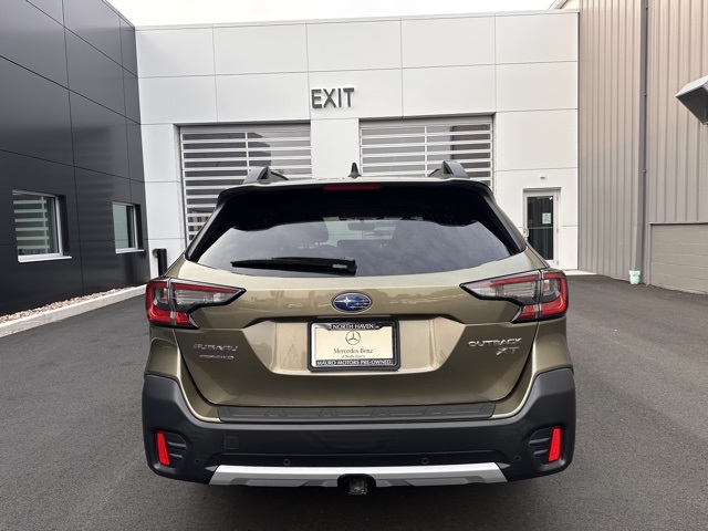 2022 Subaru Outback Limited XT photo 4
