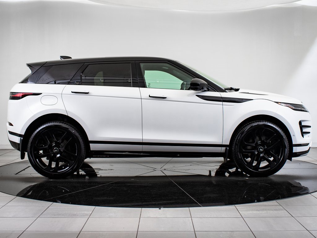 2026 Land Rover Range Rover Evoque Dynamic SE photo 9