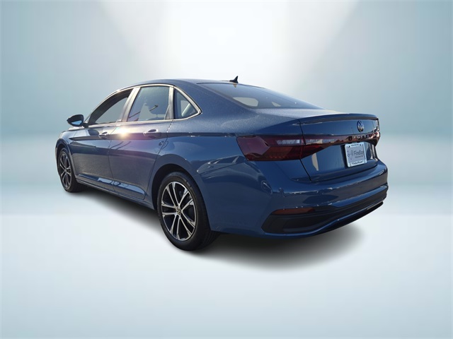 2026 Volkswagen Jetta 1.5T Sport photo 3