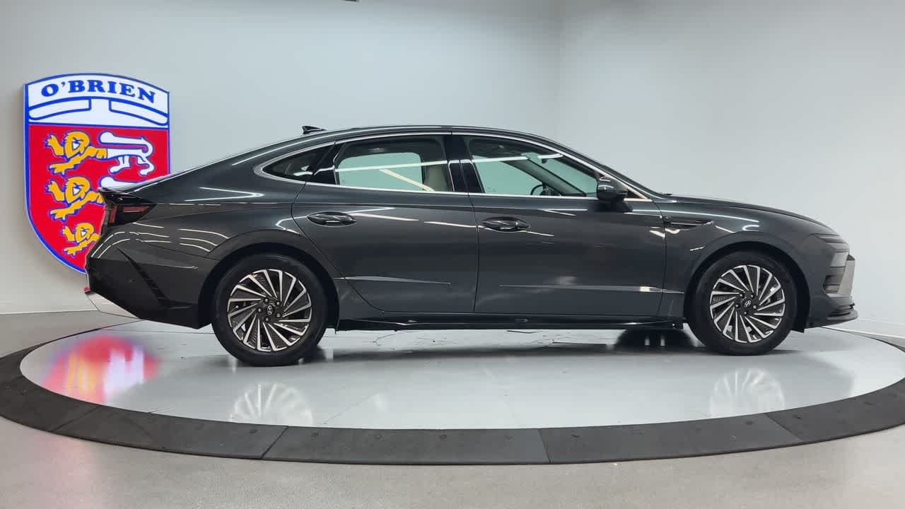 2025 Hyundai Sonata Hybrid Limited photo 4