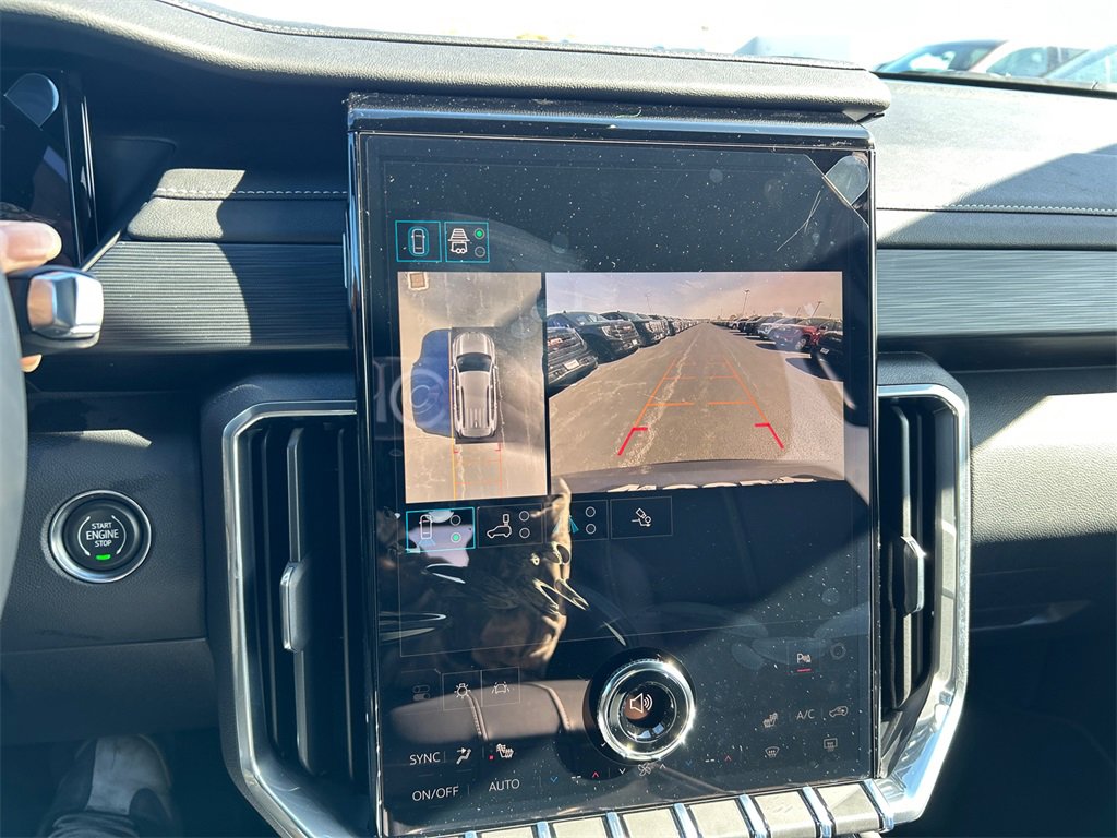 2026 GMC ACADIA - Image 21