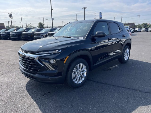 2026 Chevrolet Trailblazer LS photo 3