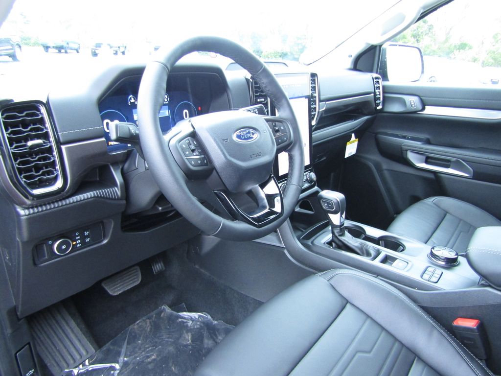 2025 Ford Ranger Lariat photo 7