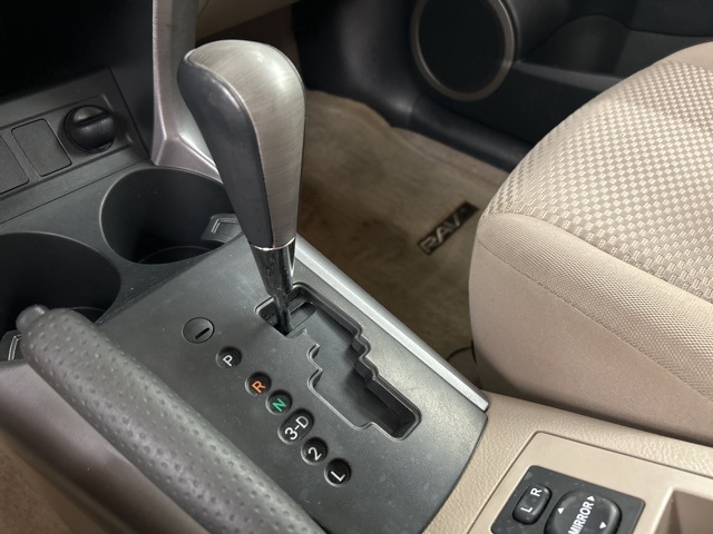 2008 Toyota RAV4 Limited photo 10