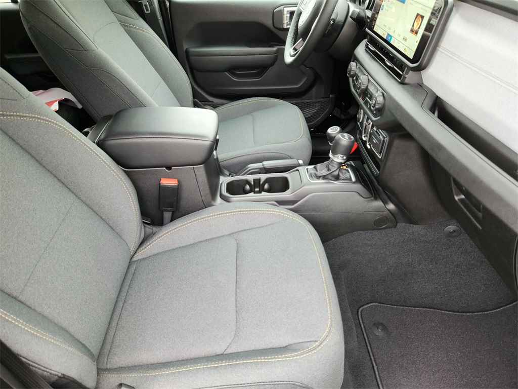 2025 Jeep Wrangler Sport S photo 13