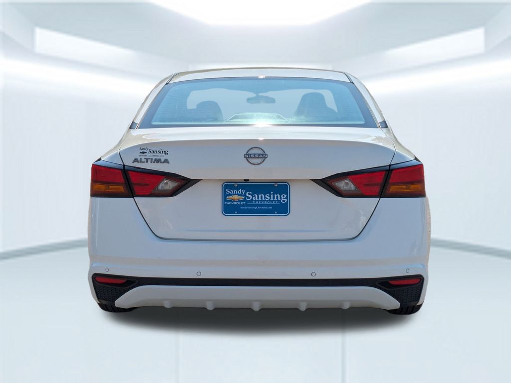 2024 Nissan Altima 2.5 S photo 4
