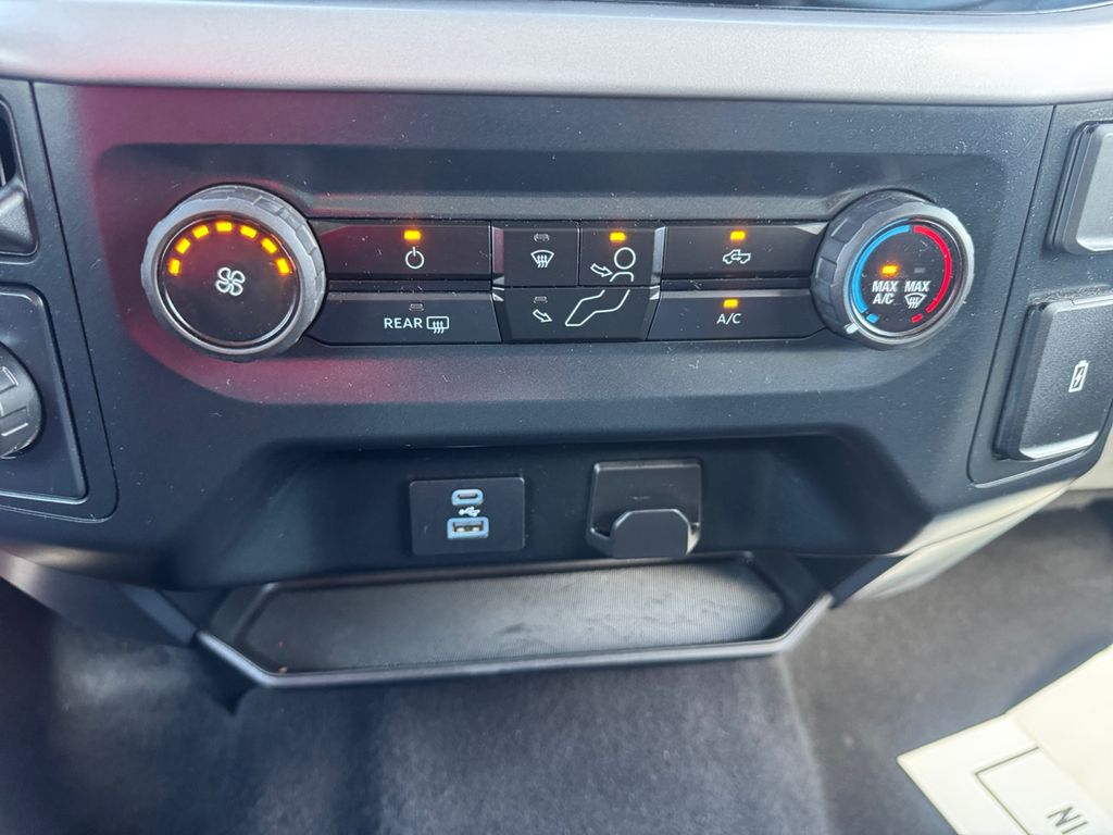 2023 Ford F-150 XLT photo 26