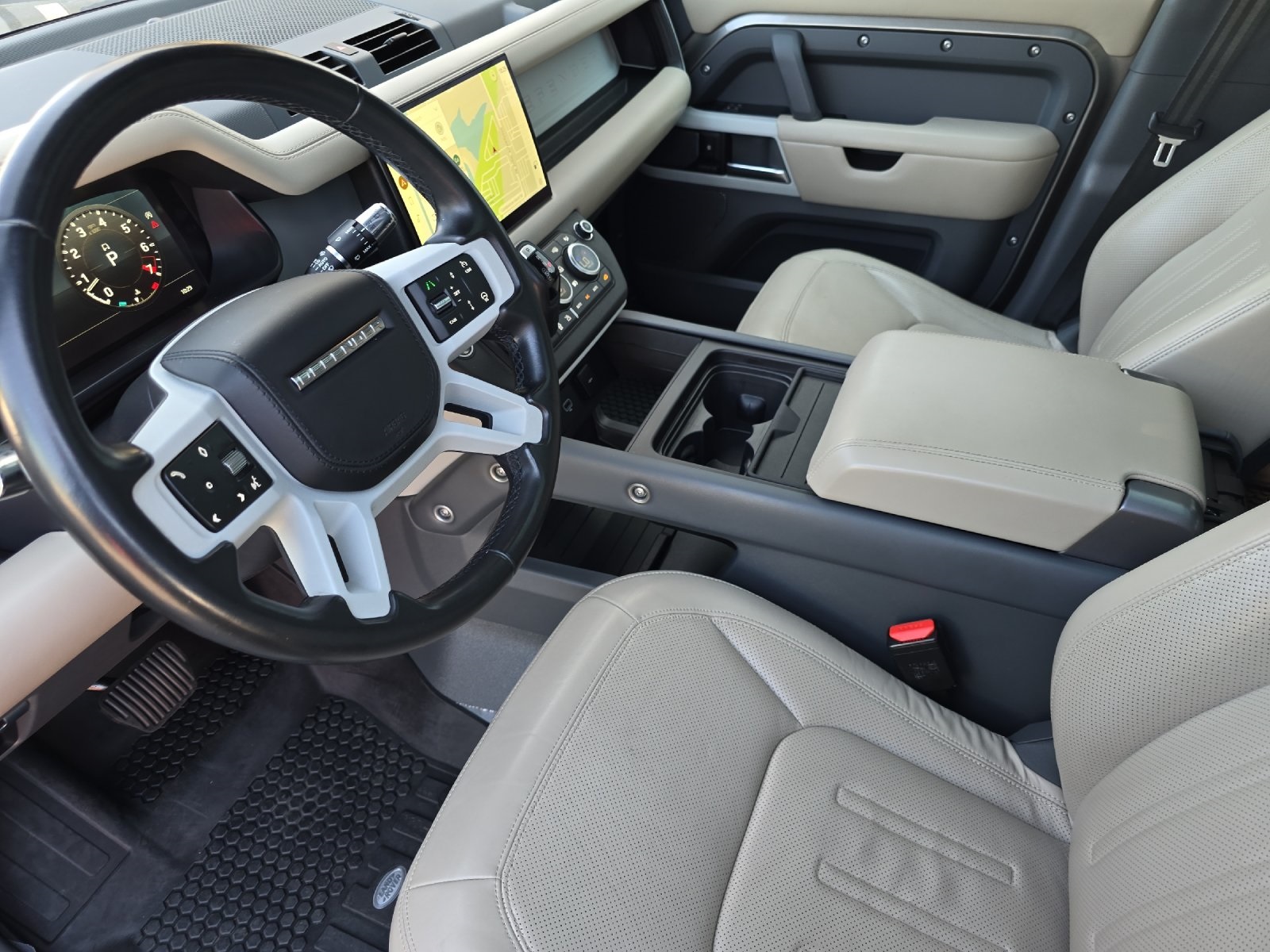 2022 Land Rover Defender 110 XS Edition photo 8