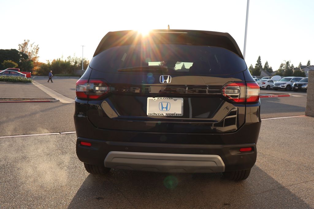 2025 Honda Pilot EX-L photo 3