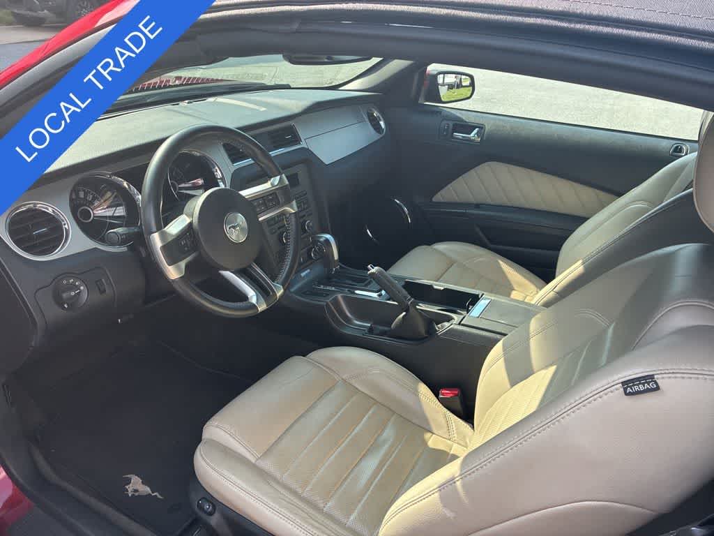 2014 Ford Mustang V6 Premium photo 4