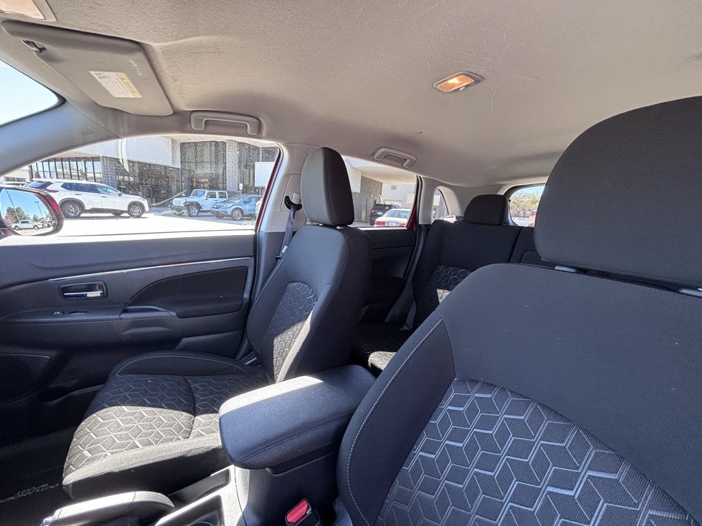 2024 Mitsubishi Outlander Sport ES photo 9