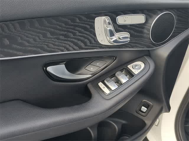 2018 Mercedes Benz GLC 300 4MATIC photo 8